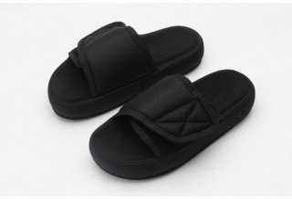 Yeezy sandal3