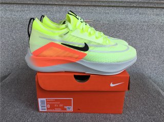 Nike Zoom Fly 4 Carbon Plate Running Shoe CT2392-700