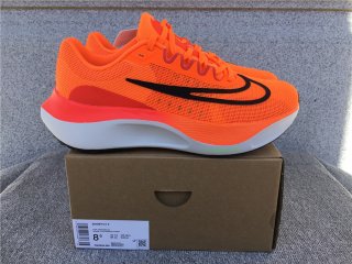Nike Zoom Fly 5 Carbon Plate Running Shoe DM8968-800