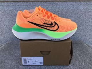 Nike Zoom Fly 5 Carbon Plate Running Shoe DM8974-800